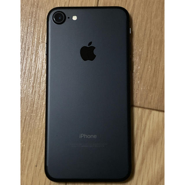 美品！ iPhone7 32GB au クリスタルアーマーケース付き