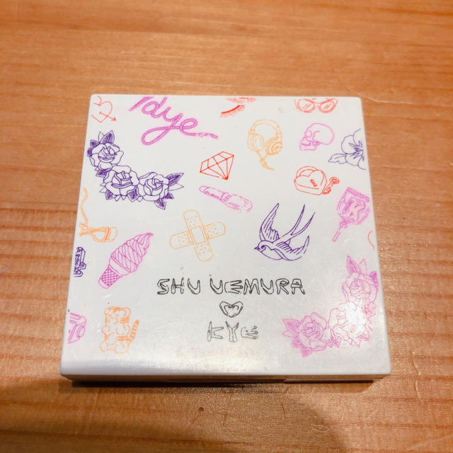 shu uemura(シュウウエムラ)の春秋様用《shu uemura》2colorアイブロウ❤︎ コスメ/美容のベースメイク/化粧品(パウダーアイブロウ)の商品写真