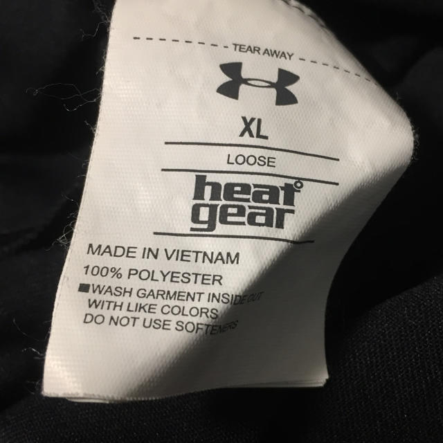 UNDER ARMOUR(アンダーアーマー)のアンダーアーマー heat gear Tシャツ レディース レディースのトップス(Tシャツ(半袖/袖なし))の商品写真