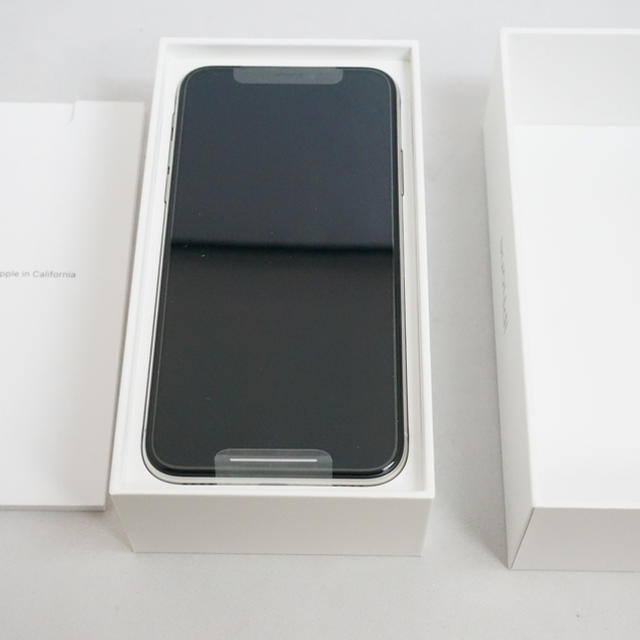 新品未使用品ドコモ iPhone X 64GB シルバー SIMフリー化可能 新品未使用品ドコモ iPhone X 64GB シルバー SIMフリー化可能