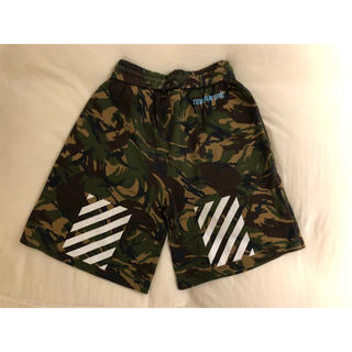 オフホワイト(OFF-WHITE)のOFF WHITE CAMO oversized SHORTS Sサイズ(ショートパンツ)