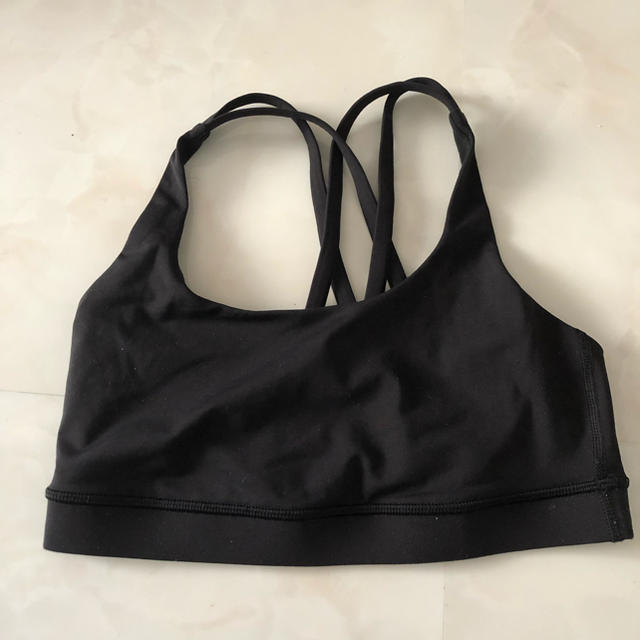 lululemon(ルルレモン)のlululemon ルルレモン  黒 トップス size6 スポーツ/アウトドアのトレーニング/エクササイズ(ヨガ)の商品写真