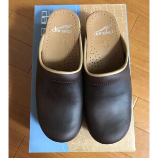 ダンスコ(dansko)の最終値下‼️《新品》ダンスコ ソンヤ 木目ソール(BL)(サンダル)