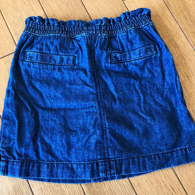 Old Navy(オールドネイビー)のオールドネイビー・5T.110センチ・デニムスカート・インナーパンツ付 キッズ/ベビー/マタニティのキッズ服女の子用(90cm~)(スカート)の商品写真