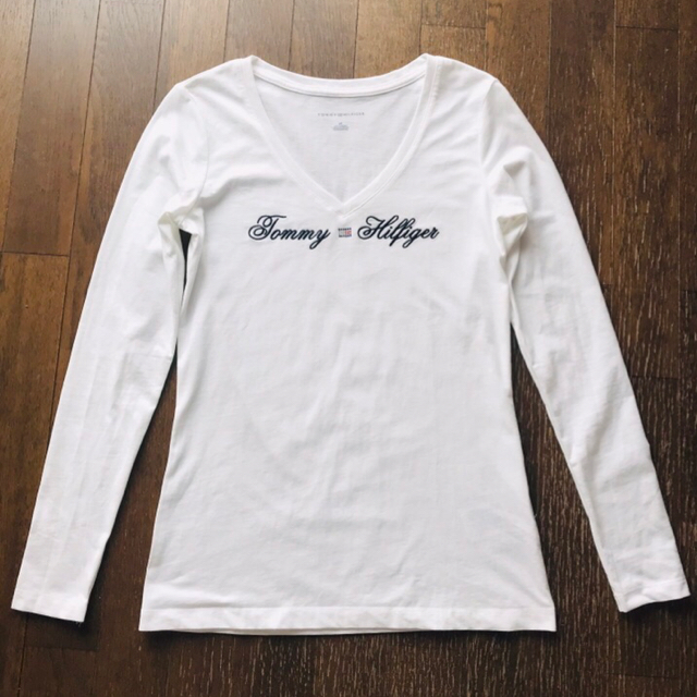 TOMMY HILFIGER(トミーヒルフィガー)のトミーヒルフィガー 長袖Tシャツ レディースのトップス(Tシャツ(長袖/七分))の商品写真