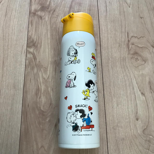 SNOOPY(スヌーピー)のスヌーピーステンレスボトル♡新品 キッズ/ベビー/マタニティの授乳/お食事用品(水筒)の商品写真