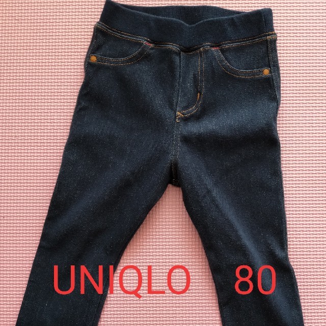 UNIQLO(ユニクロ)のユニクロ　デニム風カットソーパンツ80cm キッズ/ベビー/マタニティのベビー服(~85cm)(パンツ)の商品写真