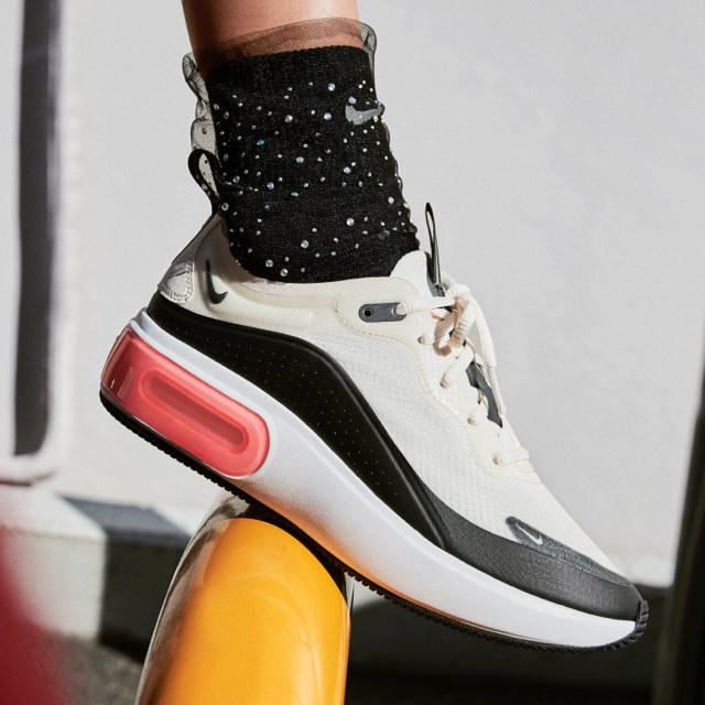 NIKE - Nike Air Max Dia ナイキ エアマックスディア 厚底スニーカーの