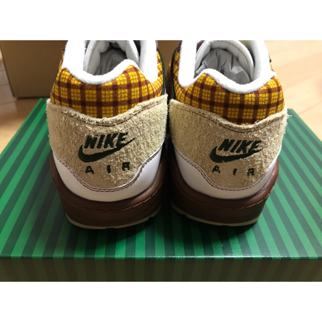 NIKE(ナイキ)の28cm NIKE AIR MAX SUSAN メンズの靴/シューズ(スニーカー)の商品写真