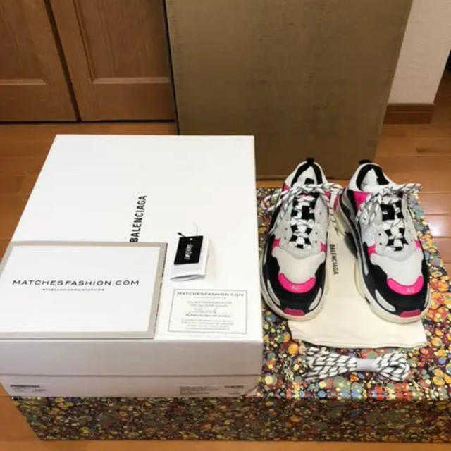 Balenciaga(バレンシアガ)のBALENCIAGA triple s ピンク 40 メンズの靴/シューズ(スニーカー)の商品写真