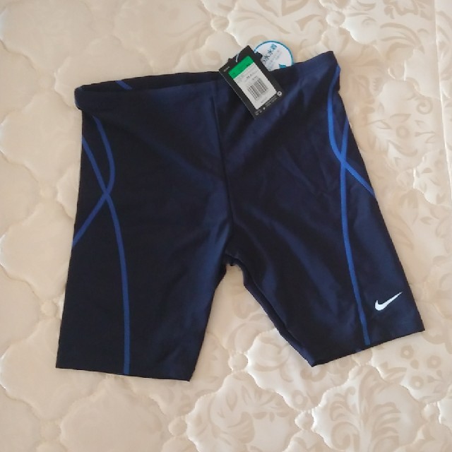 NIKE(ナイキ)の水着　男子　新品タグ付き　170 キッズ/ベビー/マタニティのキッズ服男の子用(90cm~)(水着)の商品写真