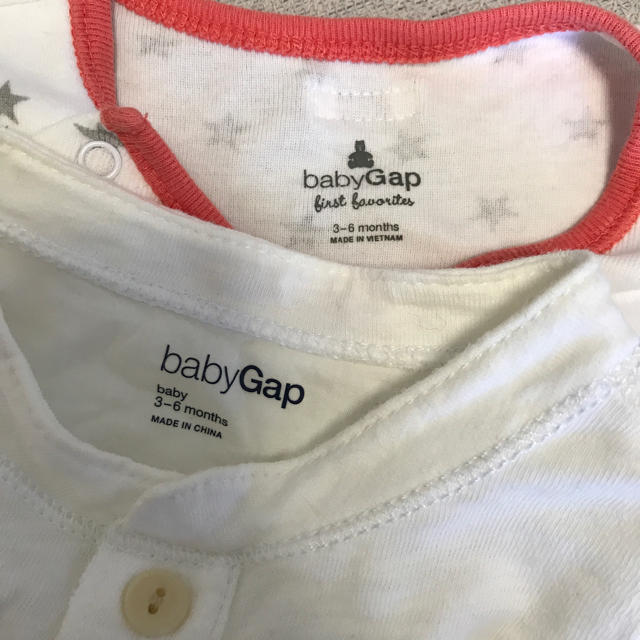 babyGAP(ベビーギャップ)のお値下げ babyGap 半袖ロンパース セット 3-6M キッズ/ベビー/マタニティのベビー服(~85cm)(ロンパース)の商品写真