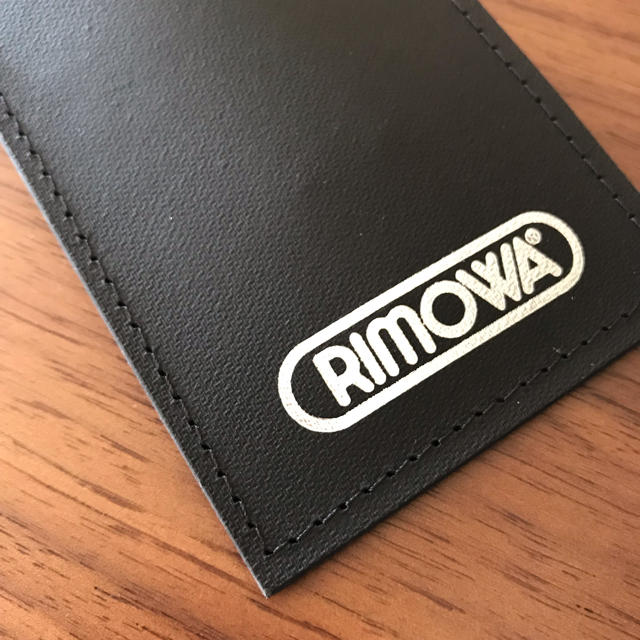 RIMOWA(リモワ)のRIMOWA スーツケースタグ メンズのバッグ(トラベルバッグ/スーツケース)の商品写真