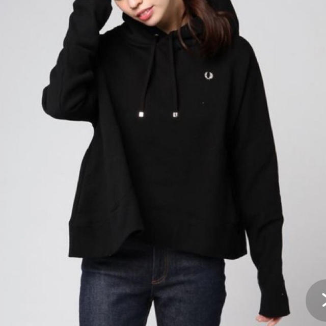 FRED PERRY(フレッドペリー)のFRED  PERRY Aラインフーデットパーカー レディースのトップス(パーカー)の商品写真