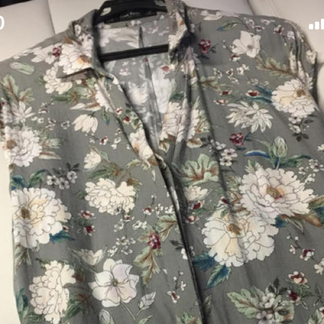 ZARA(ザラ)のZARA 完売 花柄ロングワンピース レディースのワンピース(ロングワンピース/マキシワンピース)の商品写真