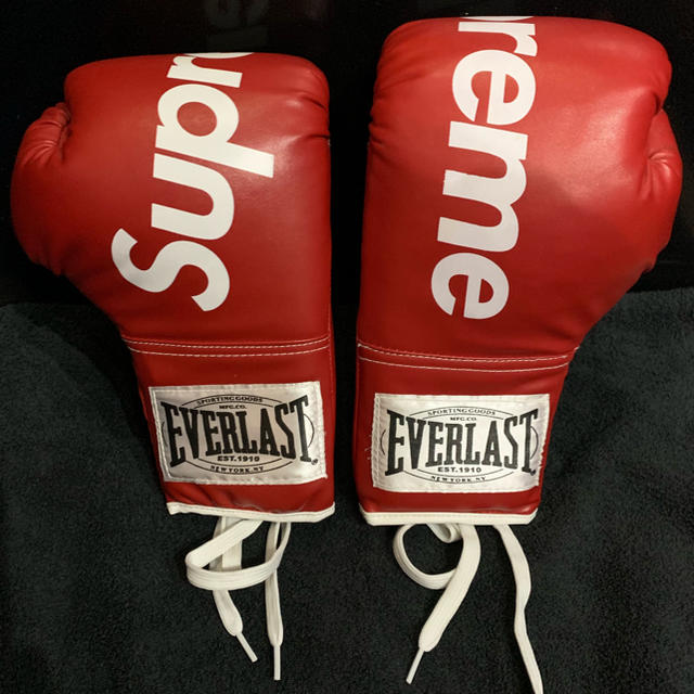 早い者勝ち ボクシンググローブ シュプリーム supreme EVERLAST