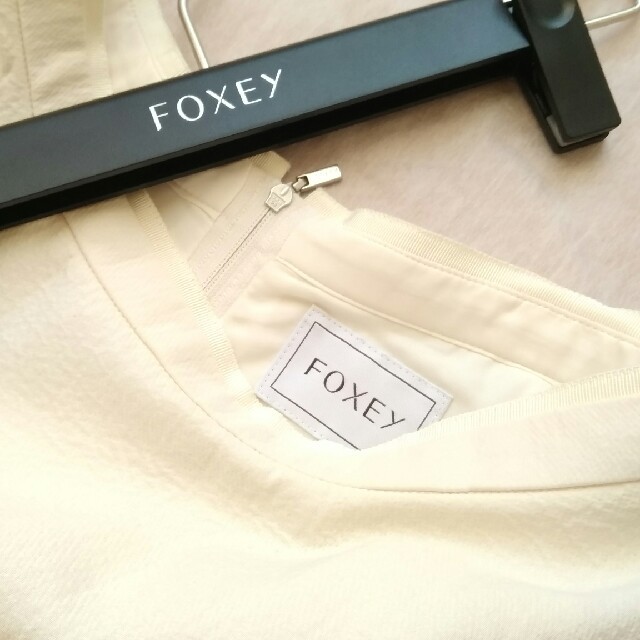 FOXEY(フォクシー)のご専用【新品同様】　フォクシー　FOXEY  2016　フレアースカート レディースのスカート(ひざ丈スカート)の商品写真