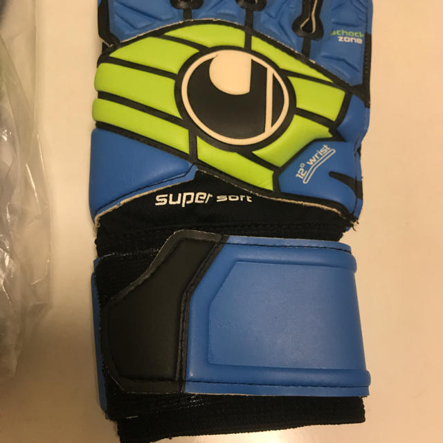 uhlsport(ウールシュポルト)のウールシュポルト キーパーグローブ サイズ8 スーパーソフト uhlspot スポーツ/アウトドアのサッカー/フットサル(その他)の商品写真