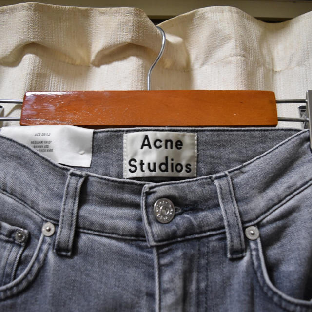 ACNE(アクネ)のacne studios ace デニム grey 28 メンズのパンツ(デニム/ジーンズ)の商品写真