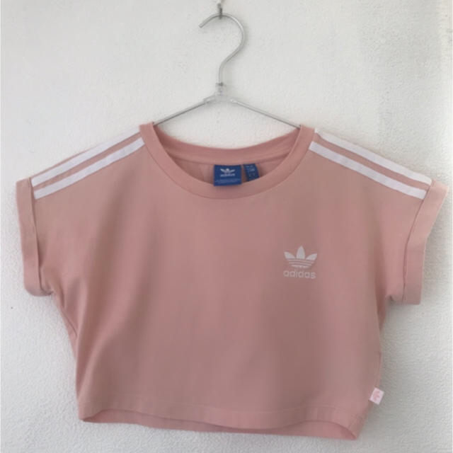 adidas(アディダス)のadidas originals ショートトップス レディースのトップス(Tシャツ(半袖/袖なし))の商品写真