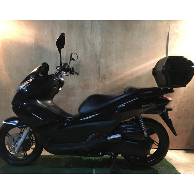 ホンダ(ホンダ)の【HONDA（ホンダ）PCX 125】JF28、実動、リアボックス付 自動車/バイクのバイク(車体)の商品写真