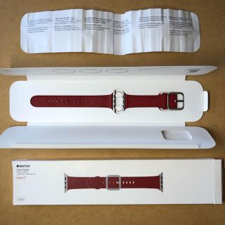 アップル(Apple)のApple WATCH Classic レザーバンド 42,44mm RED(レザーベルト)