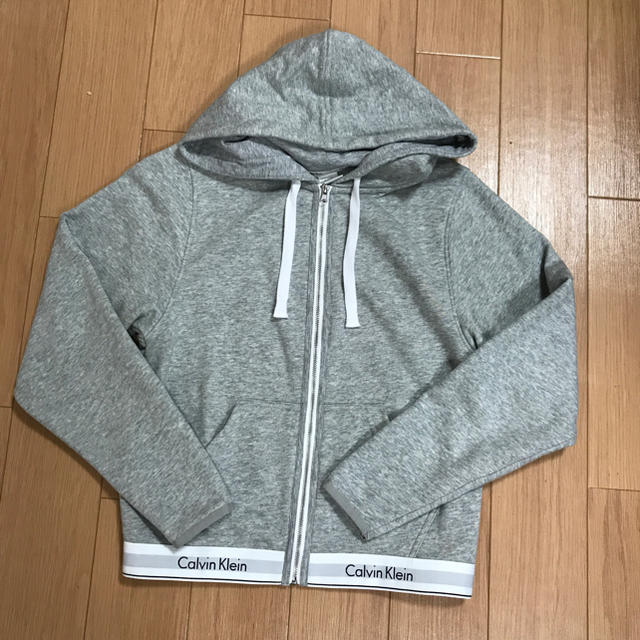 Calvin Klein - chiffon様専用 カルバンクライン パーカーの通販 by にゃーち's shop｜カルバンクラインならラクマ