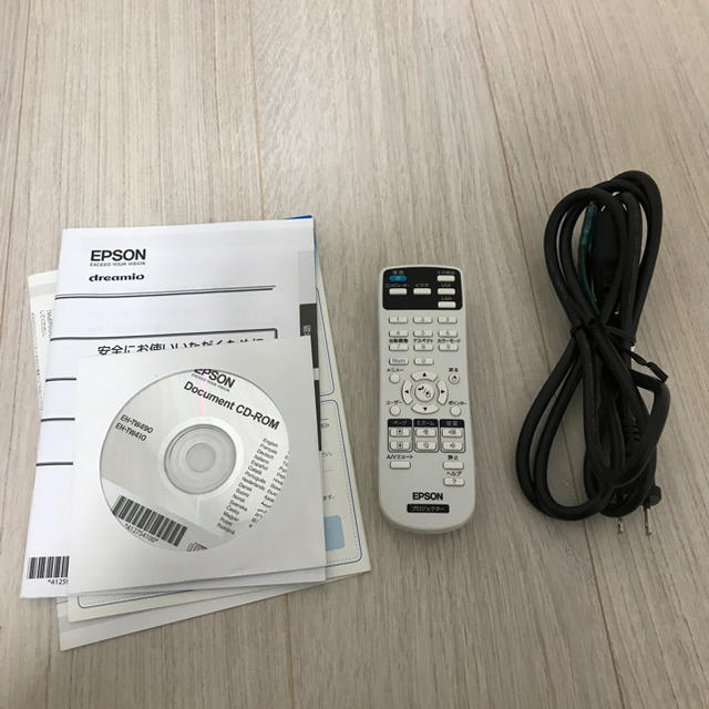 【美品☆】EPSON プロジェクター  エプソンEH-TW410  スマホ/家電/カメラのテレビ/映像機器(プロジェクター)の商品写真