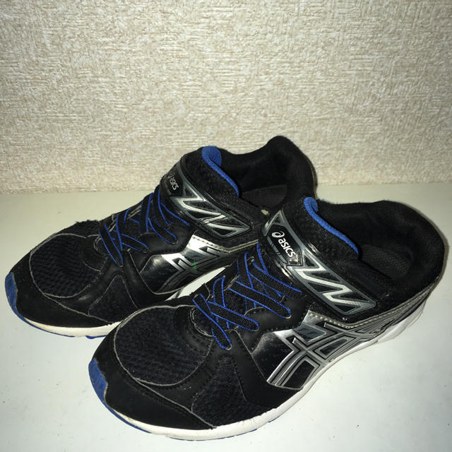 asics(アシックス)のアシックス キッズ20センチスニーカー キッズ/ベビー/マタニティのキッズ靴/シューズ(15cm~)(スニーカー)の商品写真