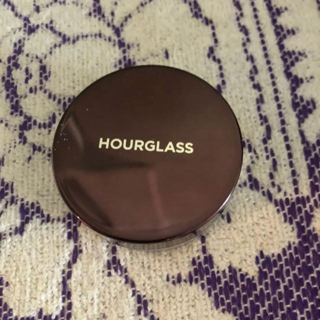 Sephora(セフォラ)のhourglass アワーグラス トランスルーセントパウダー フェイスパウダー コスメ/美容のベースメイク/化粧品(フェイスパウダー)の商品写真