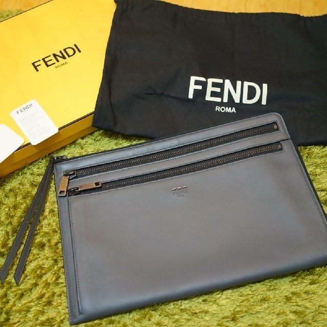 【格安美品】FENDI セレリアレザークラッチ