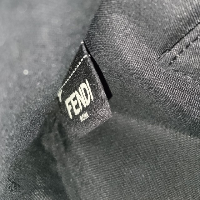 美品】FENDI セレリアレザークラッチ - セカンドバッグ/クラッチバッグ