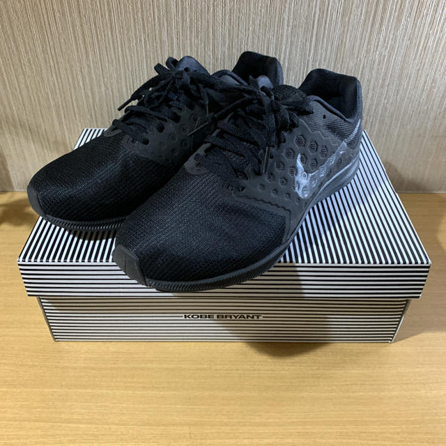 NIKE(ナイキ)のナイキ NIKE ダウンシフター7 ブラック 26.5cm メンズの靴/シューズ(スニーカー)の商品写真