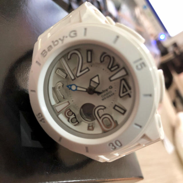 Baby-G(ベビージー)のベビージー カシオ ネオンマリンシリーズ BGA-170-7B1 ホワイト レディースのファッション小物(腕時計)の商品写真