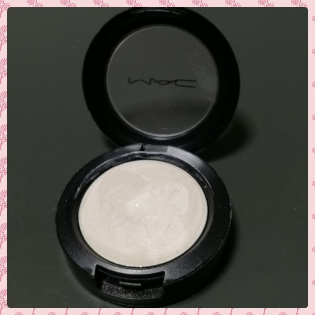 MAC(マック)の【美品】MAC（マック）★クリームカラーベース《ルーナ》 コスメ/美容のベースメイク/化粧品(その他)の商品写真