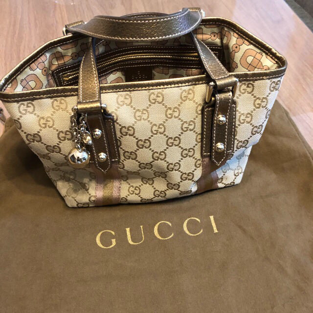 ⭐︎GUCCI⭐︎ミニミニリュック⭐︎パテントブラック