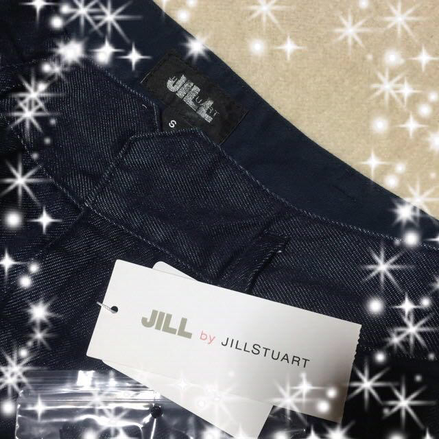 JILL by JILLSTUART(ジルバイジルスチュアート)のジルスチュアート＊ボトムス レディースのパンツ(デニム/ジーンズ)の商品写真