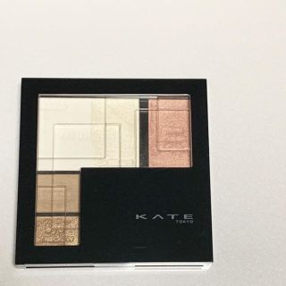 ケイト(KATE)のKATE ケイト ホワイトシェイビングパレット WT-1 お値下げしました！(フェイスカラー)