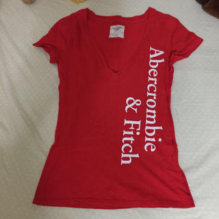 アバクロンビーアンドフィッチ(Abercrombie&Fitch)のアバクロ 赤 SALE(Tシャツ(半袖/袖なし))