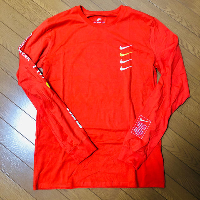 NIKE(ナイキ)のNIKE ナイキ nsw NSW ロンT 長袖  メンズのトップス(Tシャツ/カットソー(七分/長袖))の商品写真