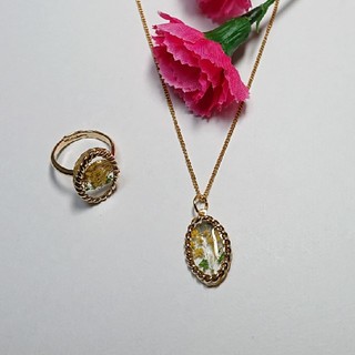 クリアレジン押し花リング&ネックレス(リング)