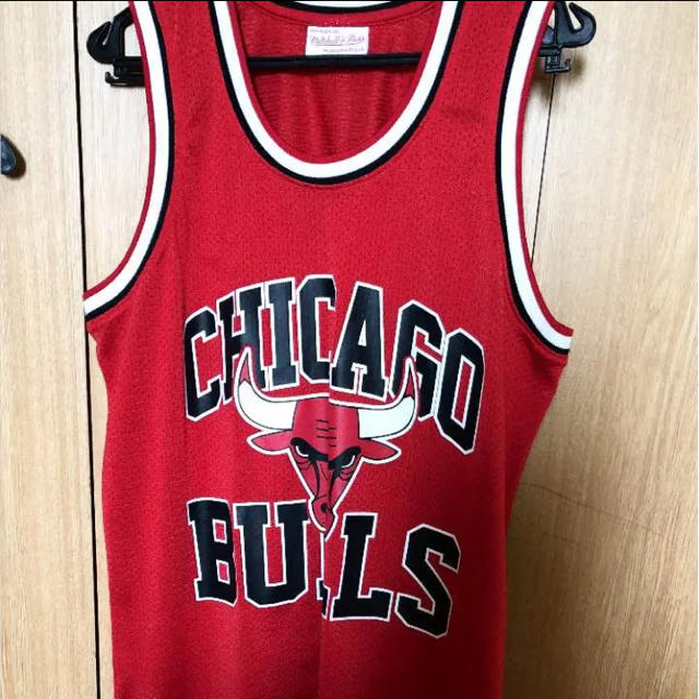 MITCHELL & NESS(ミッチェルアンドネス)のChicago Buls メンズのトップス(その他)の商品写真