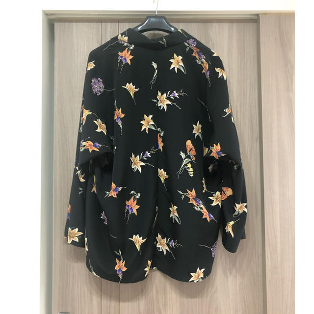sacai(サカイ)のujoh 花柄ドルマンジャケット レディースのジャケット/アウター(テーラードジャケット)の商品写真