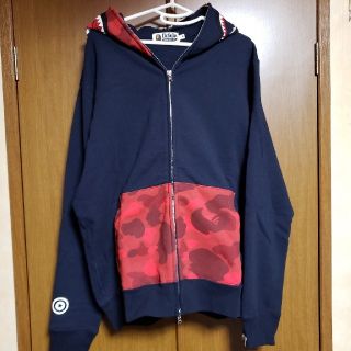 アベイシングエイプ(A BATHING APE)のA BATHING APE ポイント迷彩シャークパーカー sizeＭ(パーカー)