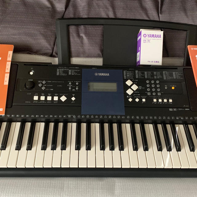 ヤマハ(ヤマハ)のYAMAHA 電子キーボード PSR-E333 楽器の鍵盤楽器(キーボード/シンセサイザー)の商品写真