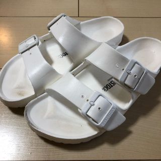 ビルケンシュトック(BIRKENSTOCK)の【いたっちー様 専用】ビルケンシュトック サンダル ホワイト(サンダル)