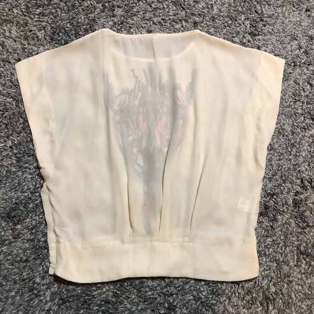 ZARA(ザラ)のカットソー・トップス white レディースのトップス(カットソー(半袖/袖なし))の商品写真