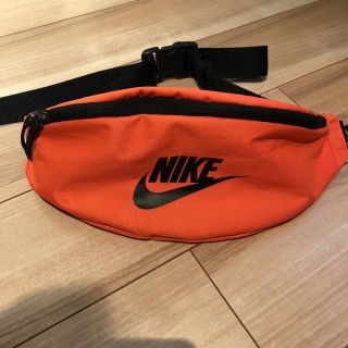 ナイキ(NIKE)のNIKE ウエストポーチ (ボディバッグ/ウエストポーチ)