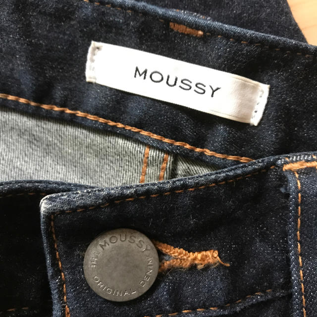 moussy(マウジー)のmoussy スキニー デニム レディースのパンツ(スキニーパンツ)の商品写真