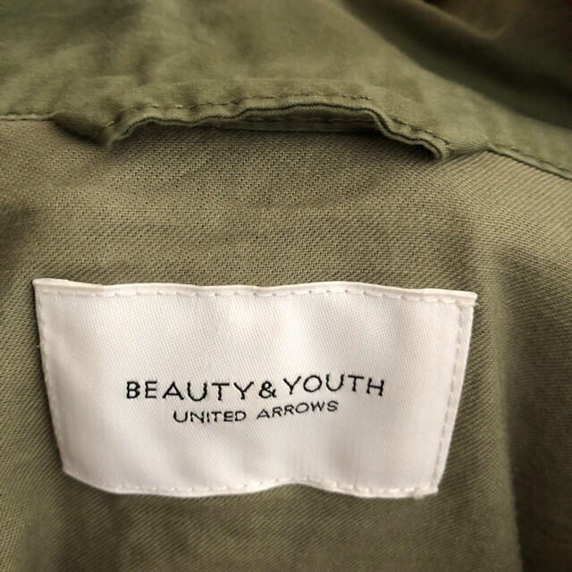 BEAUTY&YOUTH UNITED ARROWS(ビューティアンドユースユナイテッドアローズ)のビューティアンドユース マウンテンパーカー カーキ レディースのジャケット/アウター(ブルゾン)の商品写真